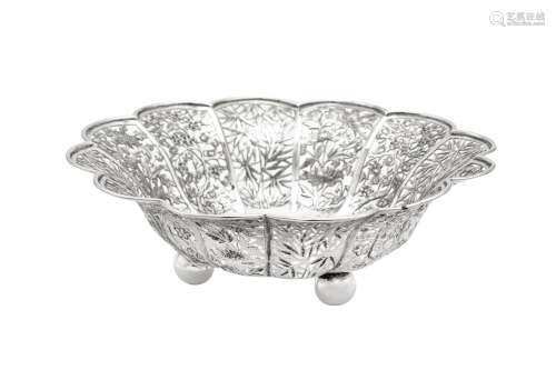 A late 19th / early 20th century Chinese Export silver bowl,...