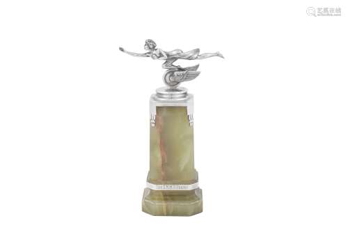 An Elizabeth II sterling silver and onyx motoring trophy, Lo...