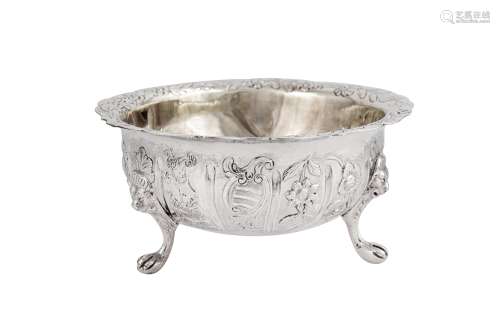 A George III sterling silver sugar bowl, London 1819 by Will...