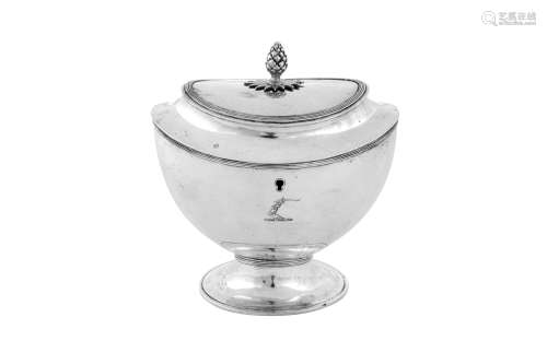 A late 18th century Dutch silver tea caddy, Amsterdam 1793 b...