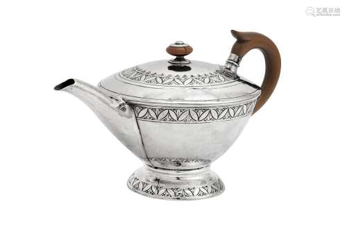 A George V ‘Arts and Crafts’ sterling silver teapot, Birming...