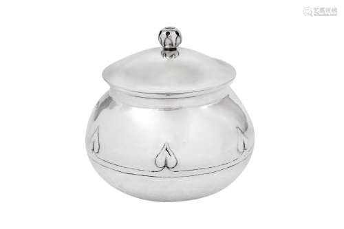An Edwardian ‘Arts and Crafts’ sterling silver tea caddy, Bi...