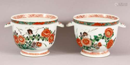 A PAIR OF 18TH / 19TH CENTURY CHINESE FAMILLE VERTE PORCELAI...