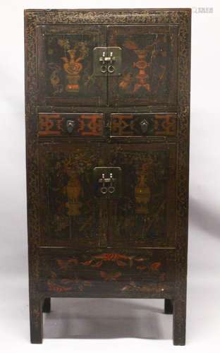 A LATE 18TH CENTURY CHINESE BLACK LACQUER 'HAT CHEST', SHANX...