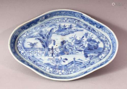 A CHINESE BLUE & WHITE PORCELAIN LANDSCAPE DISH - 19cm wide.