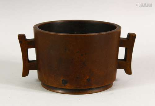 A GOOD CHINESE BRONZE TWO HANDLED CENSER, impressed mark to ...