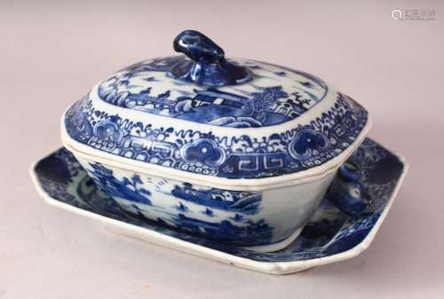 AN 18TH CENTURY CHINESE BLUE & WHITE PORCELAIN TUREEN, COVER...