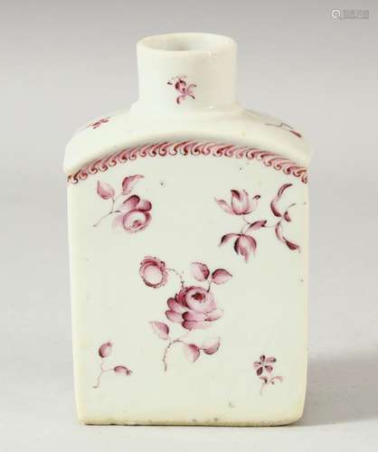 A CHINESE PINK AND WHITE PORCELAIN CADDY, 11.5cm high.