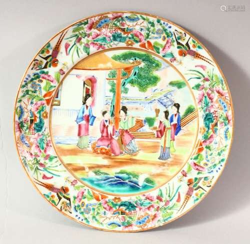 A CHINESE CANTON PORCELAIN PLATE, the centre painted with fe...