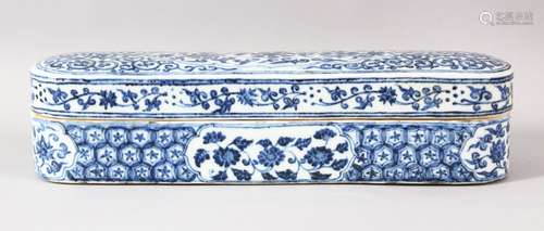 A LARGE CHINESE BLUE AND WHITE PORCELAIN STATIONERY BOX, pai...