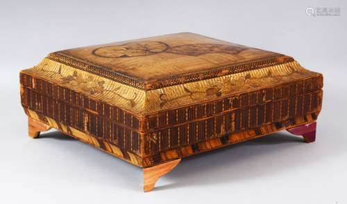 A GOOD EARLY 20TH CENTURY JAPANESE STRAW WORK LIDDED BOX, in...