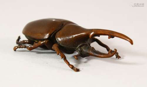 A JAPANESE BRONZE BEETLE, 10cm long.