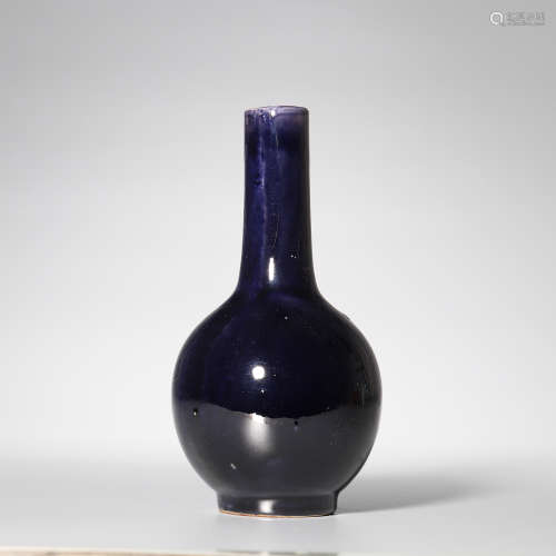 清中期 茄皮紫釉天球瓶