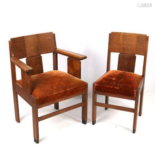 Fauteuil et chaise en bois naturel, dossier plein, vers 1930...
