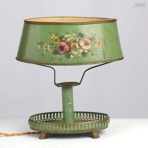 Lampe bouillotte en tôle verte à décor peint, bouquet de fle...