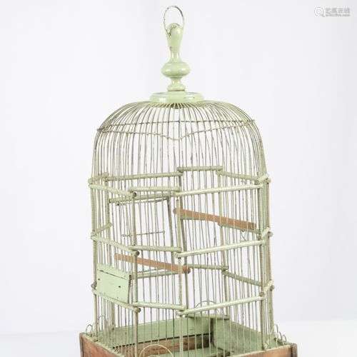 Petite cage à oiseaux en métal à patine verte et bois, 57X25