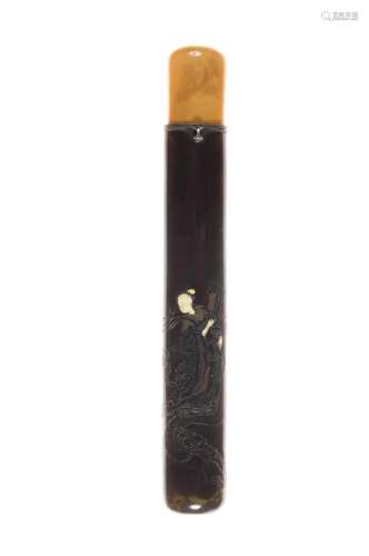 A lacquered-horn kiseruzutsu (pipe case)