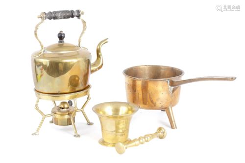 A COLLECTION OF 18TH/19TH CENTURY METALWARE …