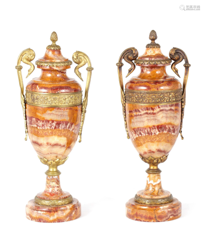 A PAIR OF 19TH CENTURY ORMOLU MOUNTED FRENCH AGATE…