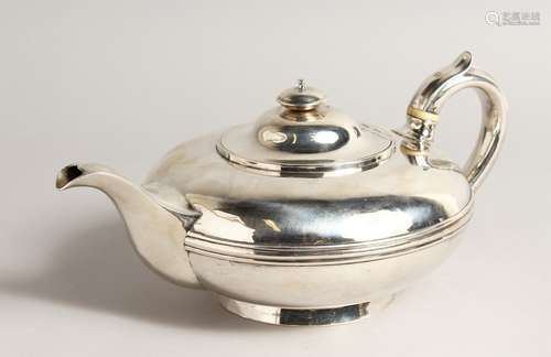 A VICTORIAN CIRCULAR TEA POT London 1840 Maker Benjamin Smit...