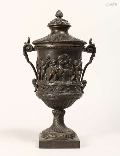 A VERY GOOD 19TH CENTURY TWO HANDLED CLASSICAL URN AND COVER...