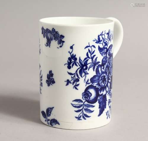 A CAUGHLEY BLUE AND WHITE MUG Crescent mark in blue