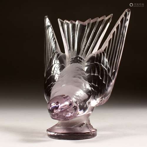 A LALIQUE GLASS 