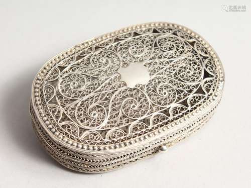 A RUSSIAN SILVER FILIGREE OVAL BOX AND COVER . Mark 84 C. D....