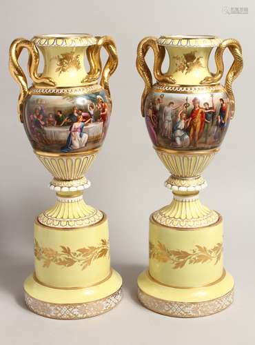 A VERY GOOD PAIR OF 19TH CENTURY YELLOW GROUP VIENNA TWO HAN...