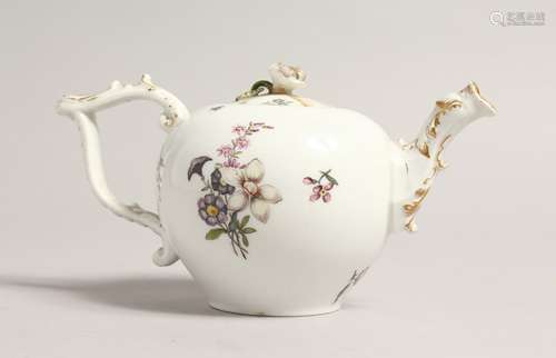 A 19TH CENTURY MEISSEN BULLET SHAPED TEA POT, (lid A F), pai...