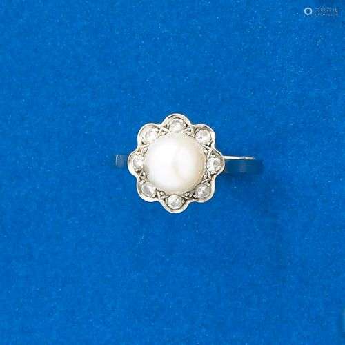 Bague en or gris 18K 750 millièmes ornée d'une perle de cult...