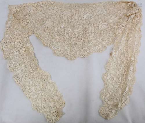 Victorian or Edwardian lace shawl or stole with floral and f...