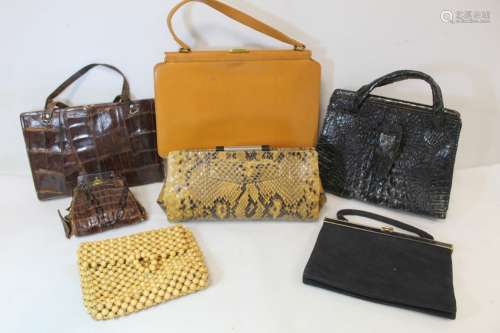 Small collection of lady's vintage handbags and purses, comp...
