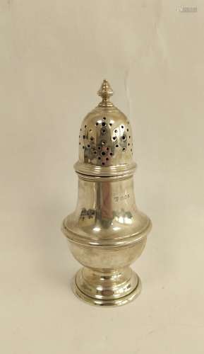 Silver baluster sugar caster, by Barracloughs 1931. 154g/5oz...