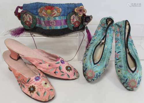 Pair of vintage Chinese lady's pink silk shoes of low mule f...