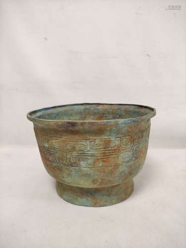 Large Chinese bronze basin with archaised exterior decoratio...