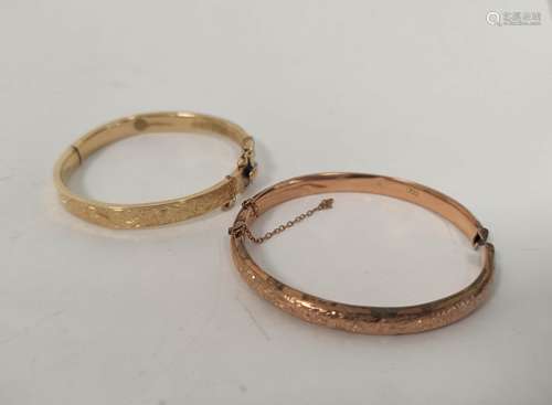 Two 9ct gold hinged bangles, 17g.