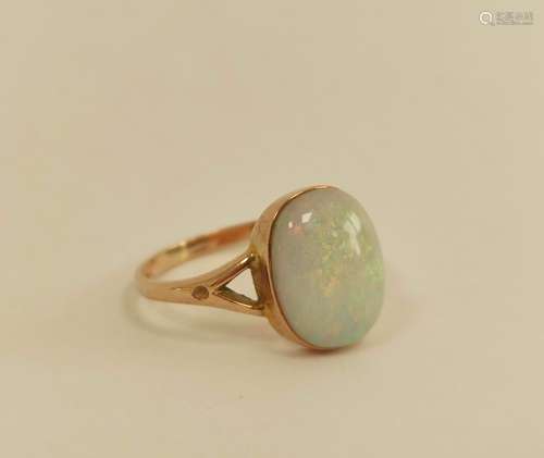 Opal ring with gold split shank mount, 9ct gold.