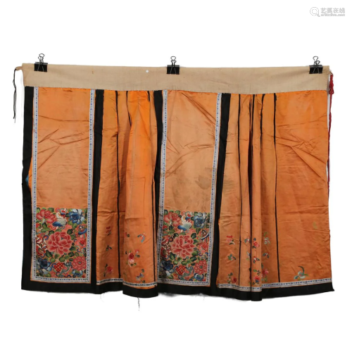 AN ORANGE-GROUND EMBROIDERED FLORAL LADY'S SKIRT