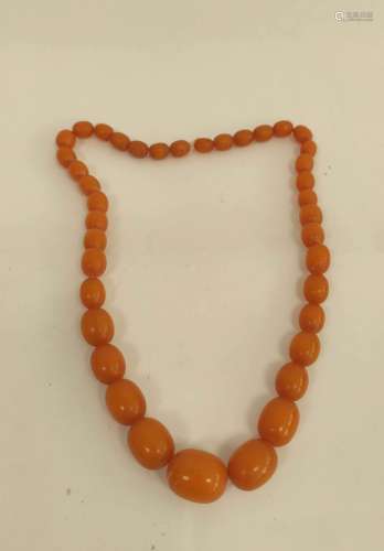 Amber bead necklace. 66g.