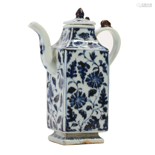 A BLUE AND WHITE 'LOTUS SCROLLS' EWER