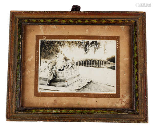 清代 颐和园铜牛十七孔桥照片 镜框
