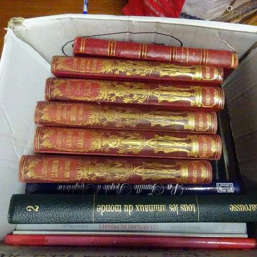 Mannette de livres 25 contenant : 23 volumes divers dont 5 p...