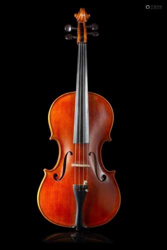 A viola by Alfredo Gianotti, Cusano Milanino 1988. Two- piec...