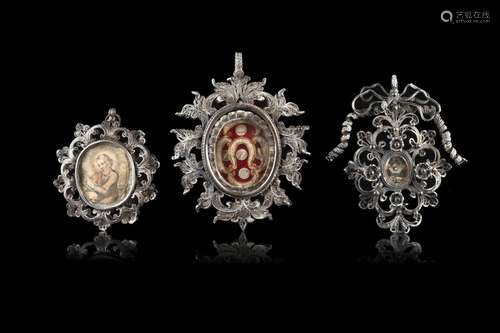 18th/19th century art. A lot comprising three silver reliqua...