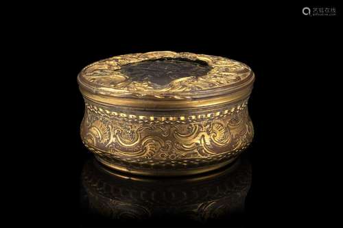 A 19th-century chiselled gilt metal box with a horn-plated l...