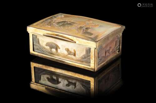 A 19th-century mother-of-pearl snuffbox with vermeil mounts ...