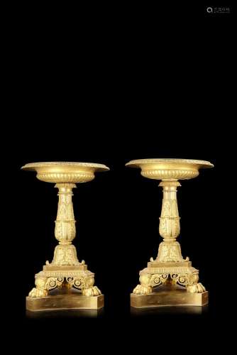 A pair of 19th-century gilt bronze stands (h. cm 40) (defect...