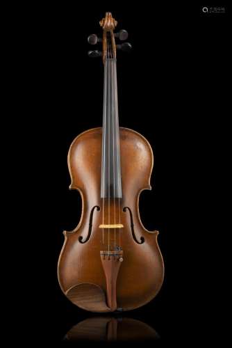A violin from the Markneukirchen, 1910-20 ca. Two-piece back...