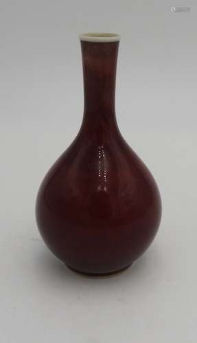 SMALL CHINESE FLAMBE BOTTLE VASE 20TH CENTURY bears apocryph...